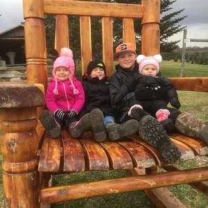 Meet your Posher, Sheila